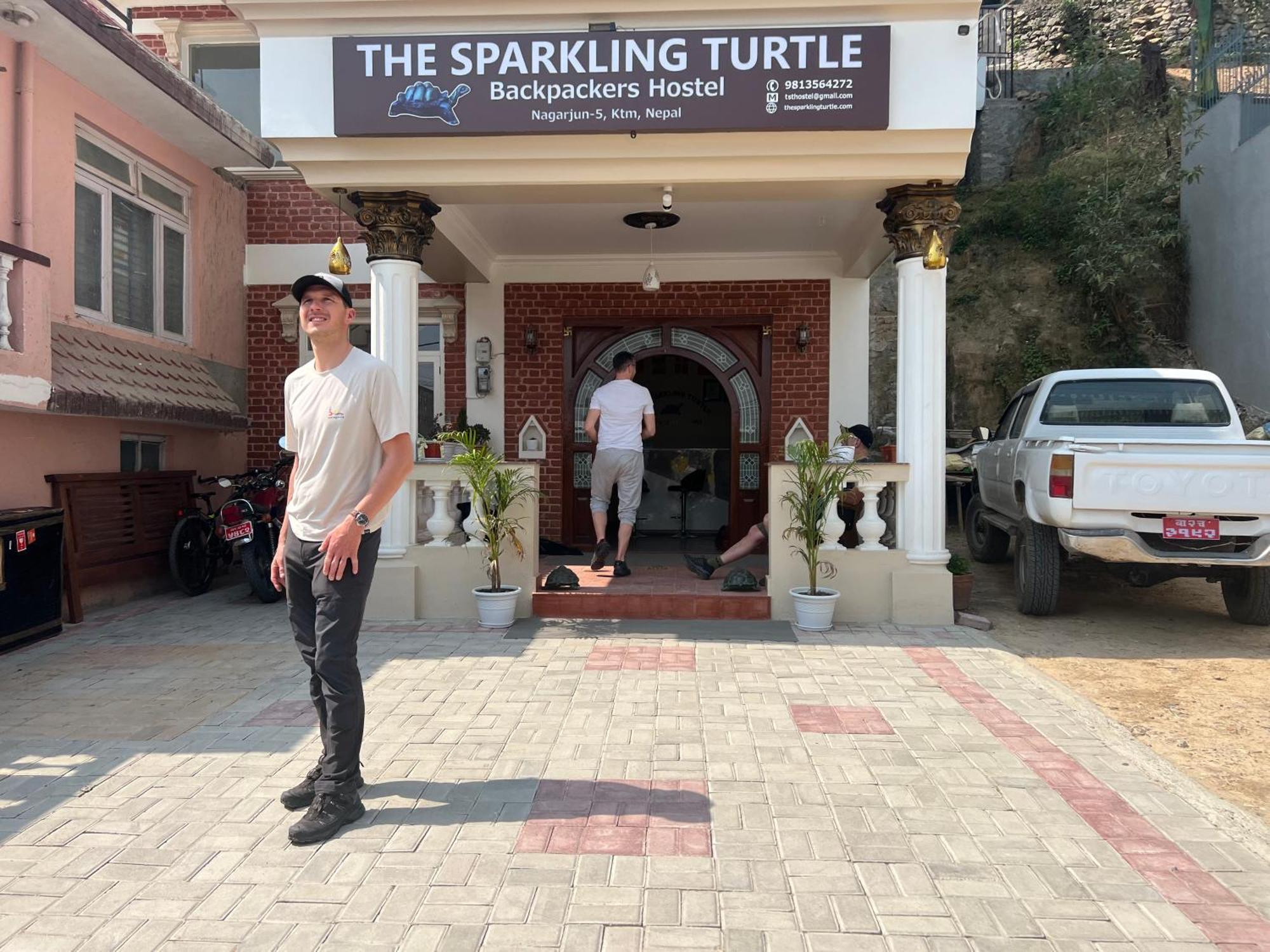 The Sparkling Turtle Backpackers Hostel Kathmandu Buitenkant foto